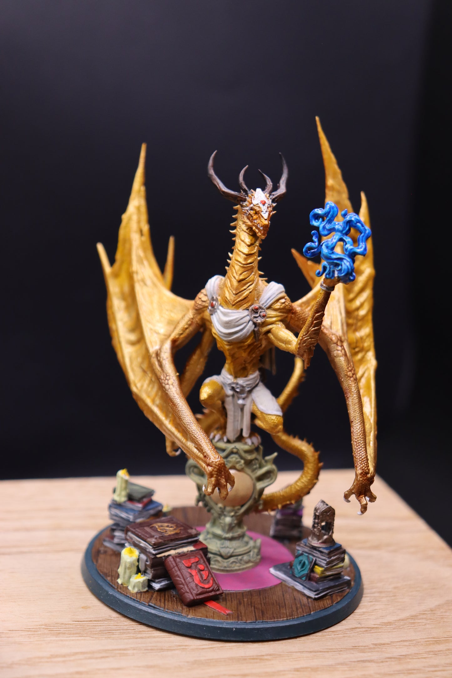 Miniatures, Golden Dragon